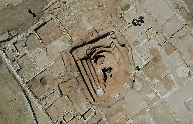 Luxurious 1,200 year old mansion unearthed in Southern Israel - Buzzer