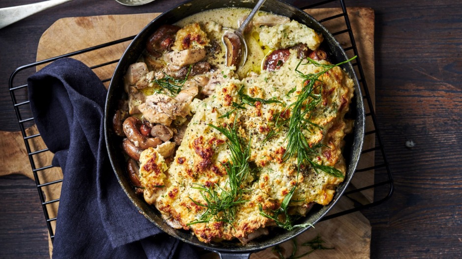 Mushroom-braised chicken with horseradish and cheddar dumplings - Buzzer