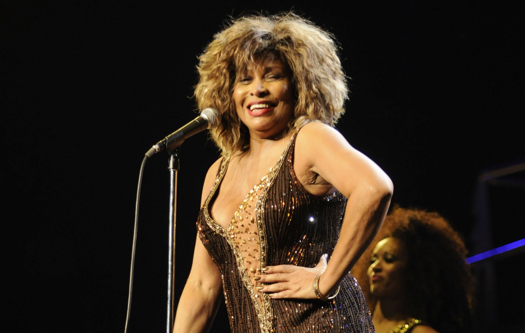 Legendary Singer Tina Turner Passes Away Buzzer 9199