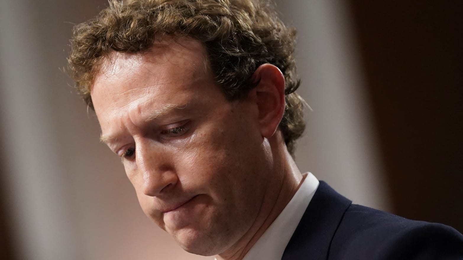 Facebook founder Mark Zuckerberg apologizes to the world Buzzer